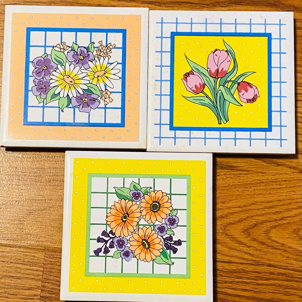 Giftco inc set of three porcelain flower tiles